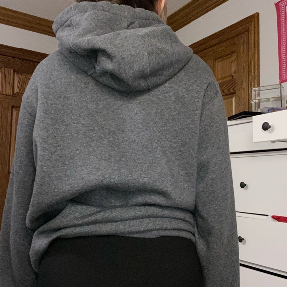 never worn - Picture 2 of 2